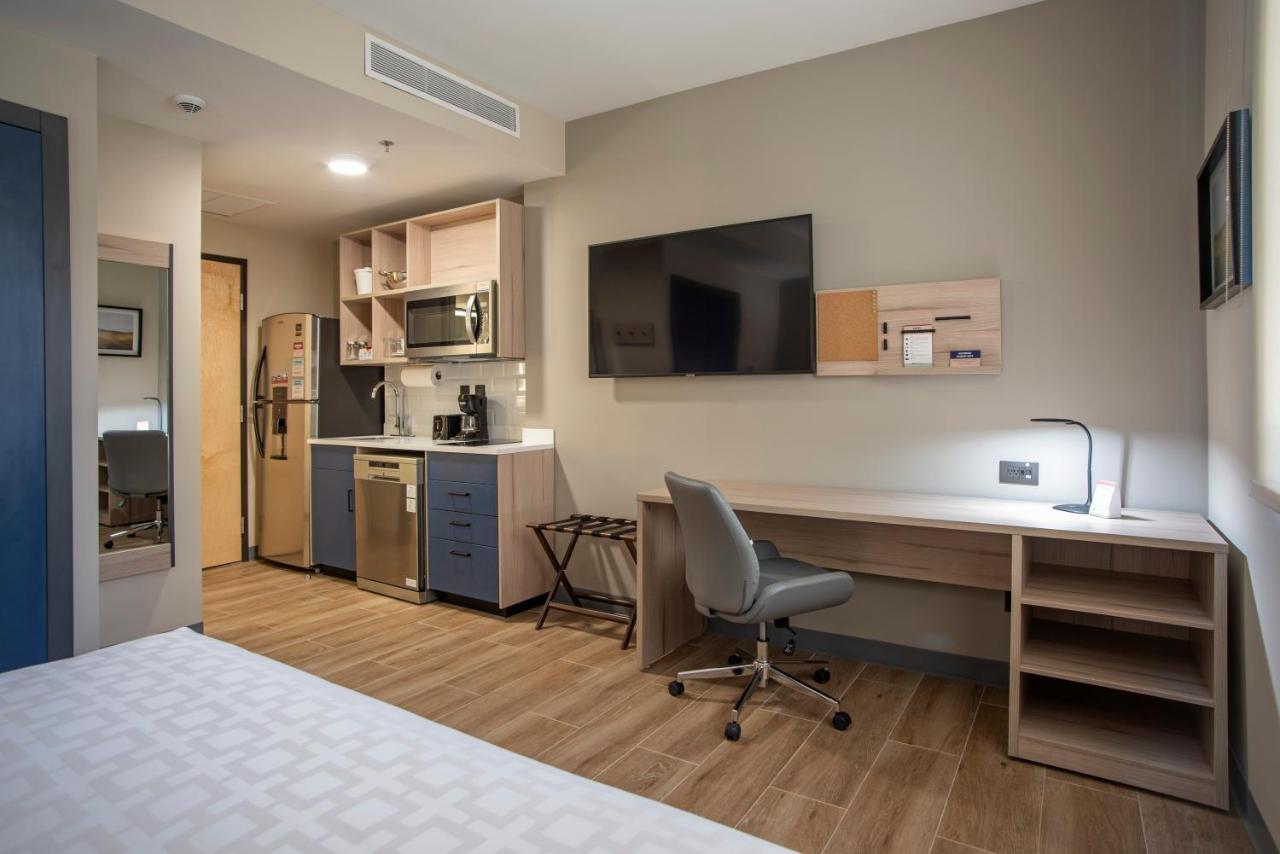 Candlewood Suites - Guadalajara Galerias By Ihg Zapopan Exteriör bild