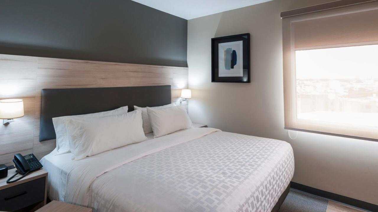 Candlewood Suites - Guadalajara Galerias By Ihg Zapopan Exteriör bild