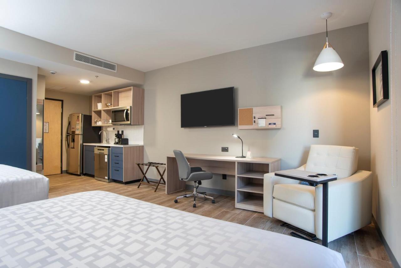 Candlewood Suites - Guadalajara Galerias By Ihg Zapopan Exteriör bild