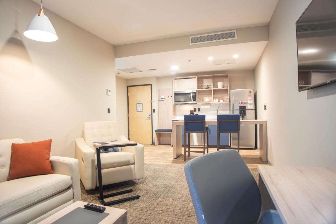 Candlewood Suites - Guadalajara Galerias By Ihg Zapopan Exteriör bild
