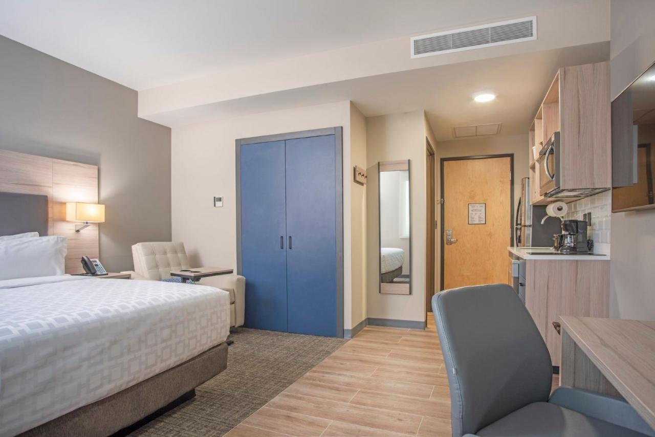 Candlewood Suites - Guadalajara Galerias By Ihg Zapopan Exteriör bild